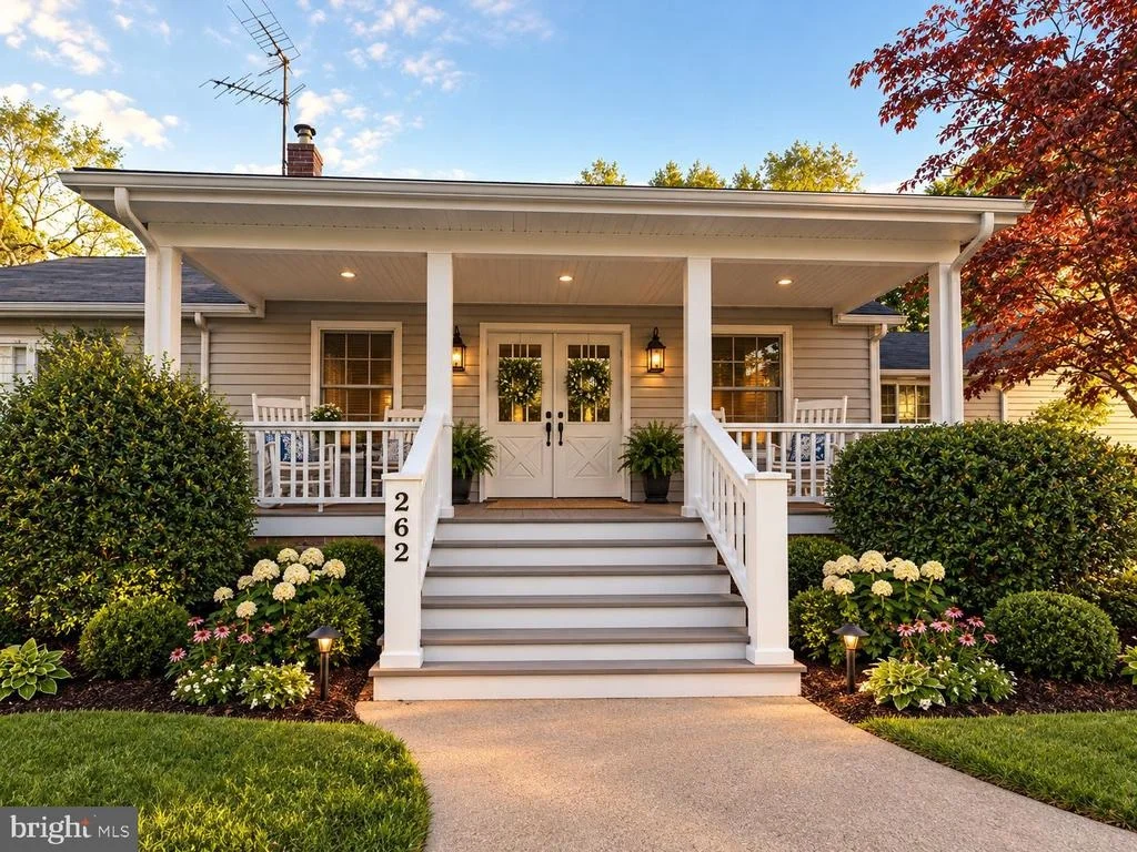 Photo of 262 W PARK DRIVE