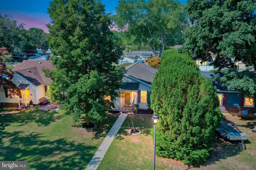 Photo of 50 N HALSEY ROAD