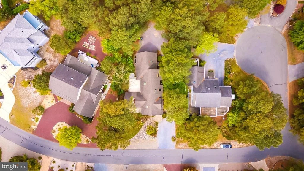 Photo of 208 POND VIEW DRIVE