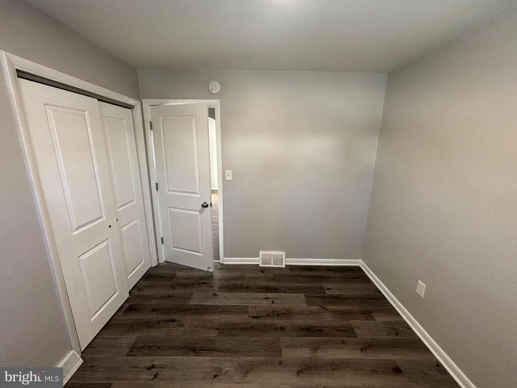 Photo of 102 GINGER AVENUE