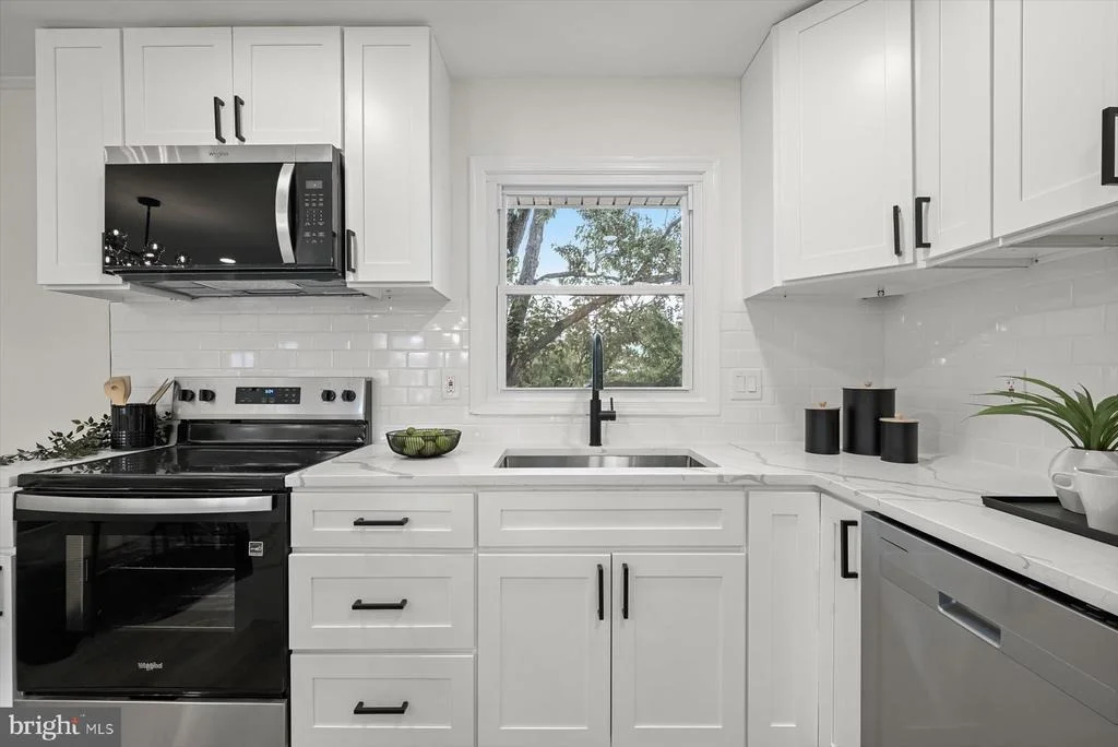 Photo of 7897 BASTILLE PLACE