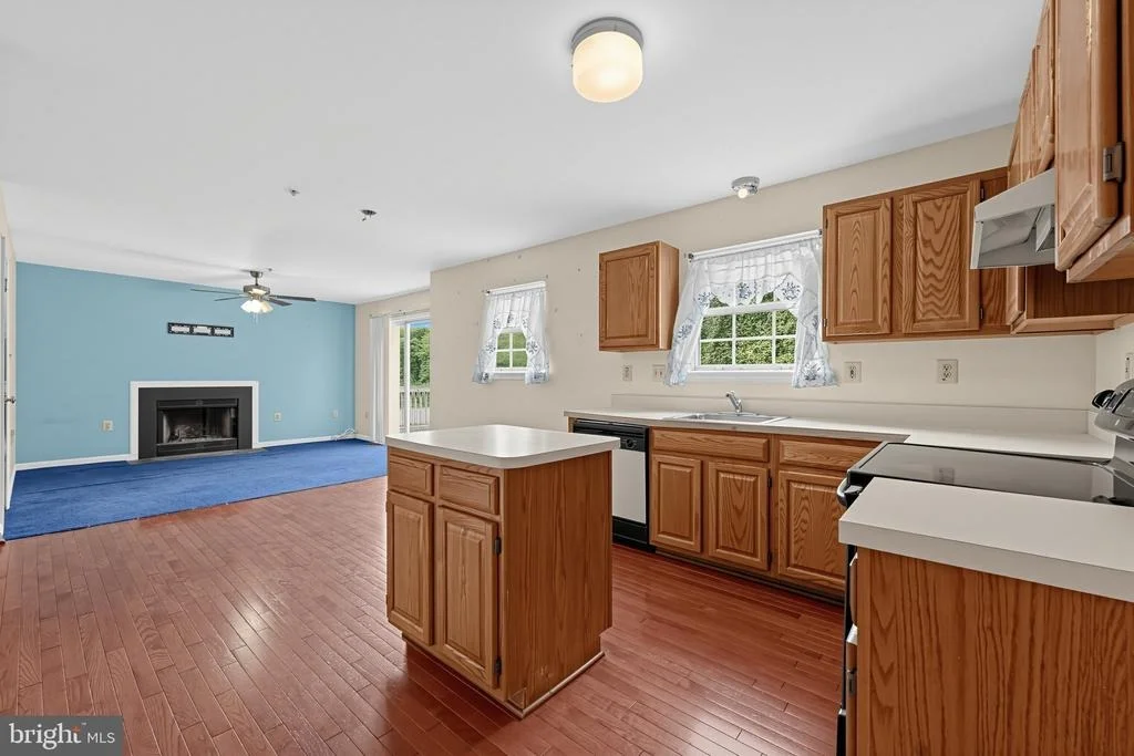 Photo of 9223 E GARY LANE E