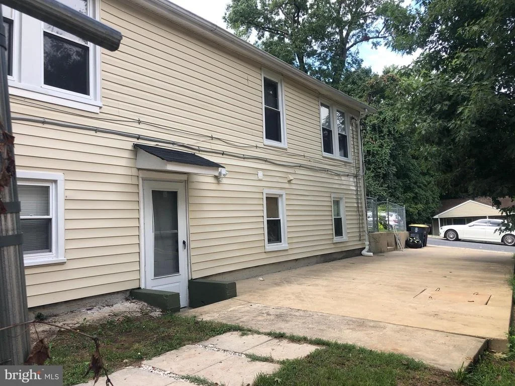 Photo of 516 MENTOR AVENUE