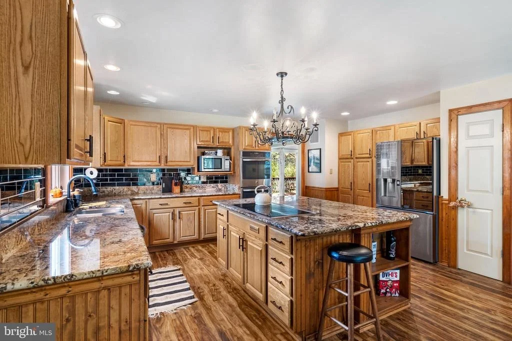 Photo of 955 STAYMAN DRIVE
