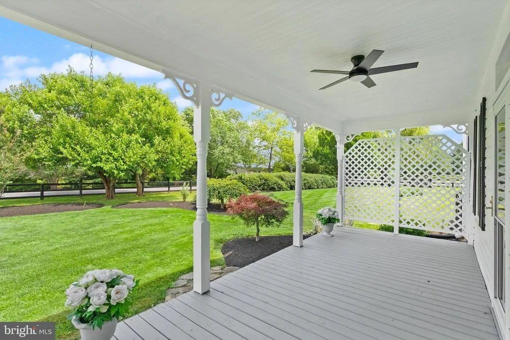 Photo of 20596 AIRMONT ROAD