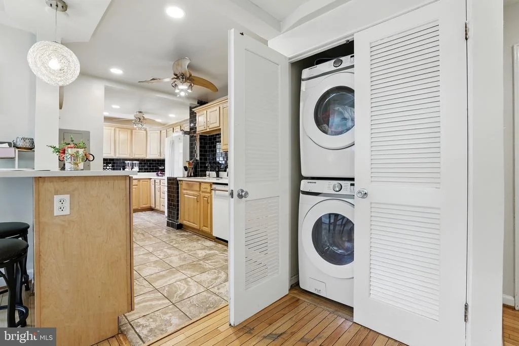 Photo of 6836 STANDISH DRIVE