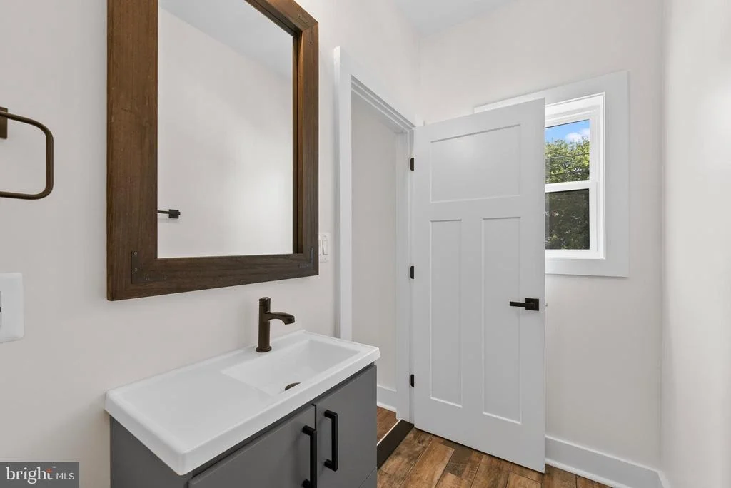 Photo of 258 N BARTON STREET