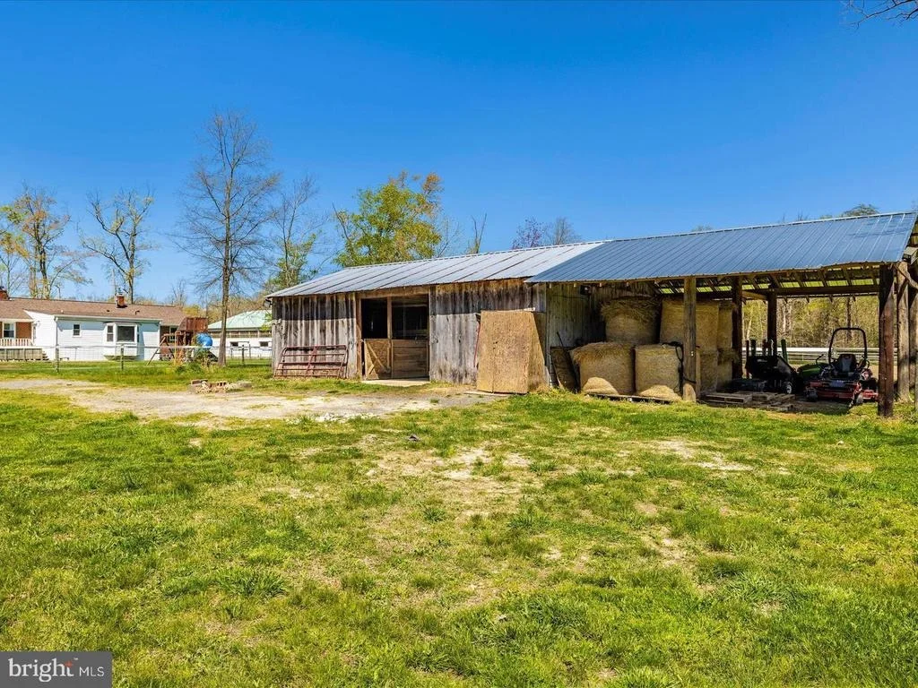 Photo of 15104 GARDNER ROAD