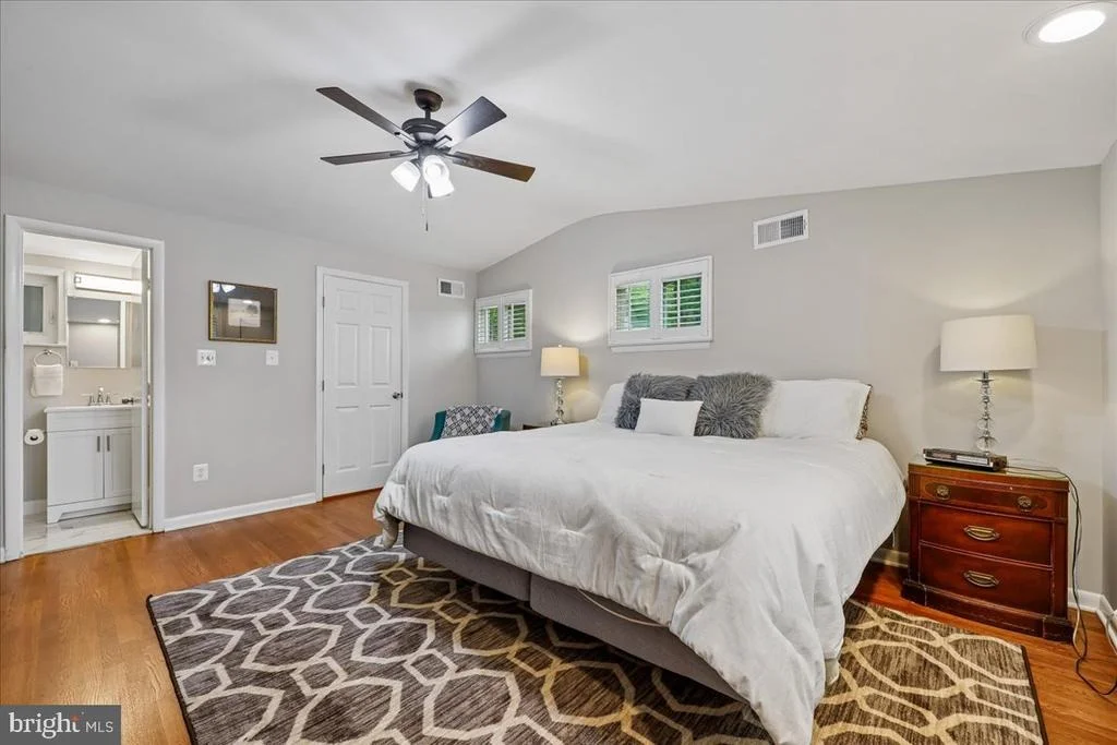 Photo of 11518 CHARLTON DRIVE