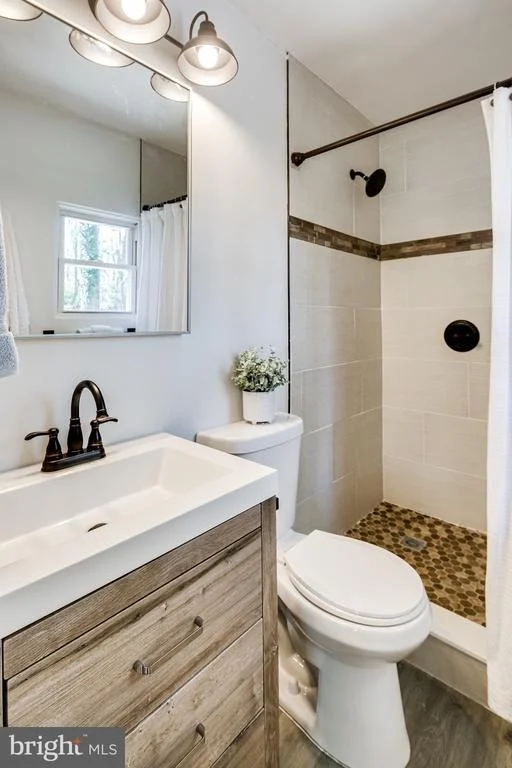 Photo of 1363 MOYER ROAD