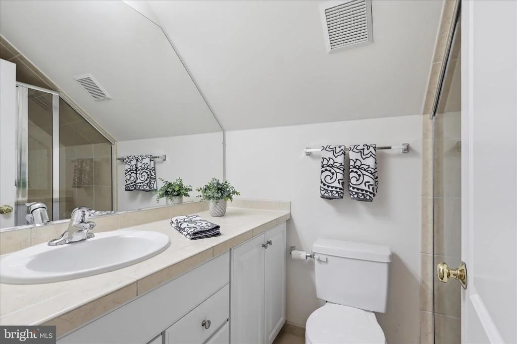 Photo of 8277 ROXBOROUGH LOOP