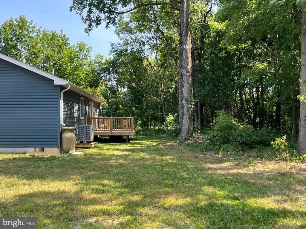 Photo of 11037 BOTTOM ROAD