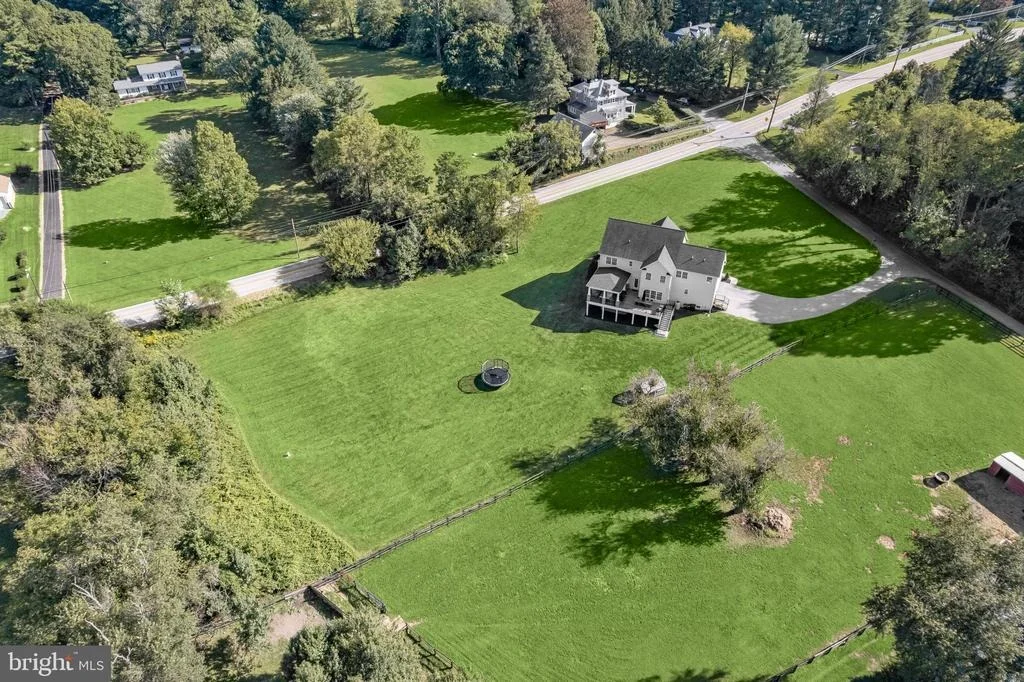 Photo of 4921 JENKINS LANE