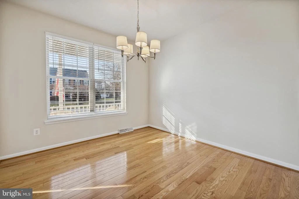 Photo of 4961 FARRINGDON COURT