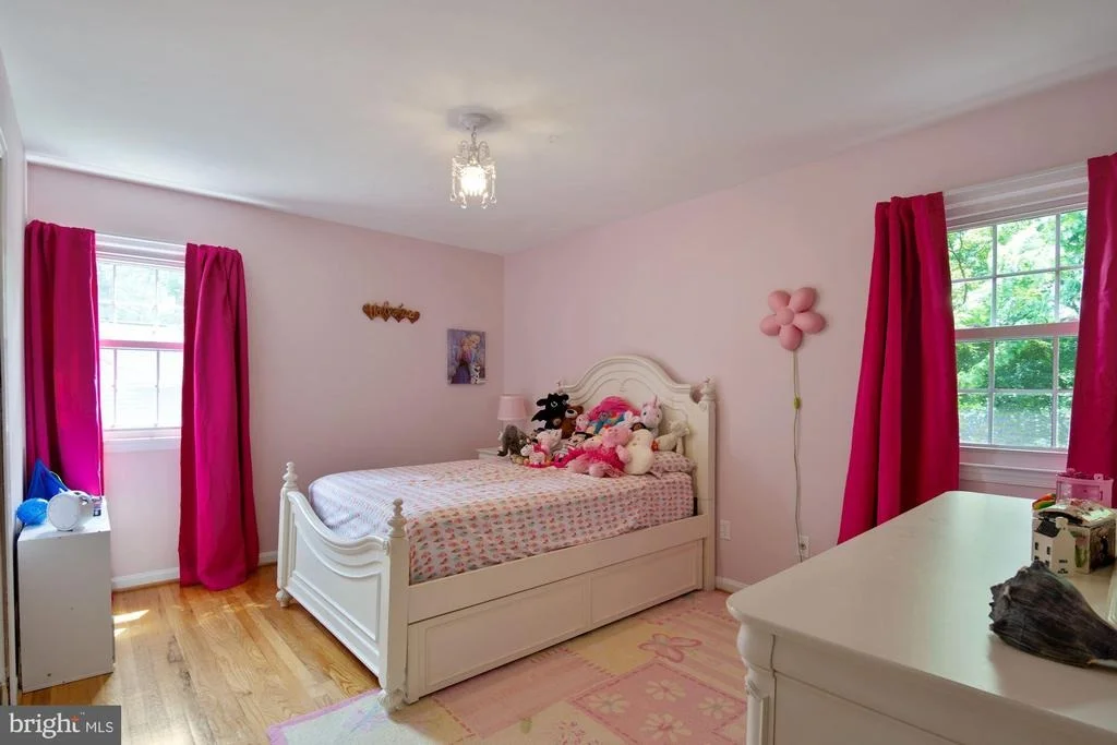 Photo of 9514 WALLINGFORD DRIVE