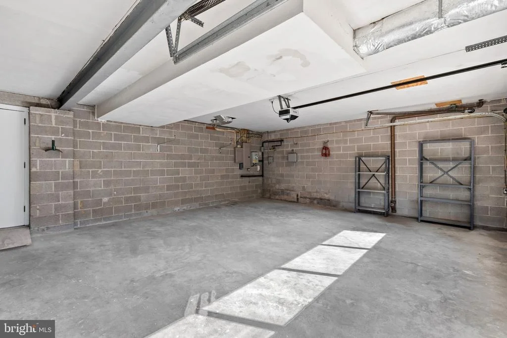 Photo of 3703 SPRING MEADOW DRIVE