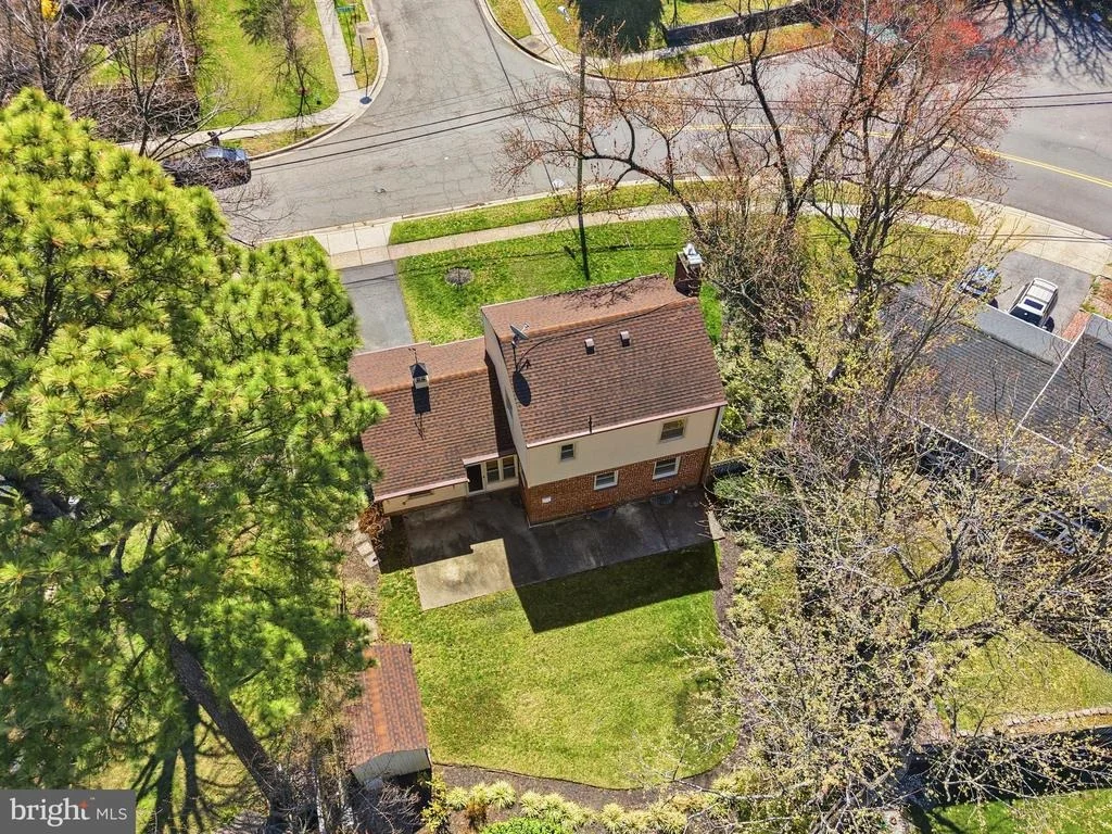 Photo of 2502 HUGHES ROAD