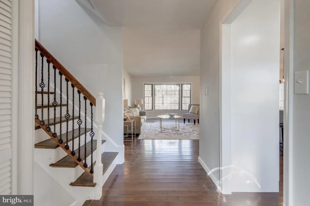 Photo of 6912 HEIDELBURG ROAD