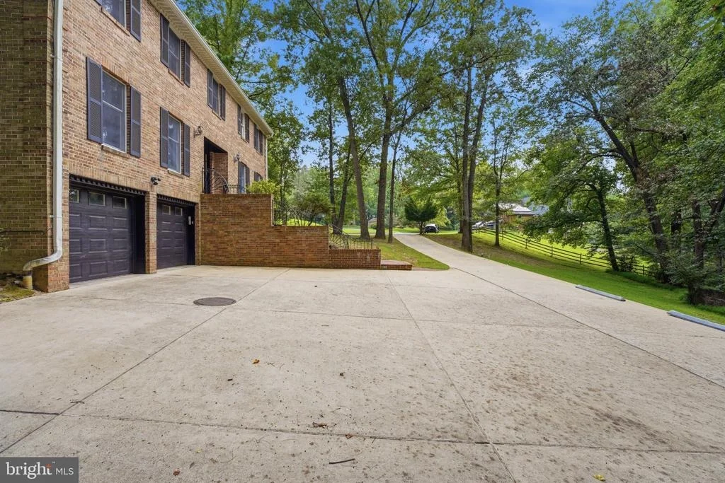 Photo of 15221 REDGATE DRIVE