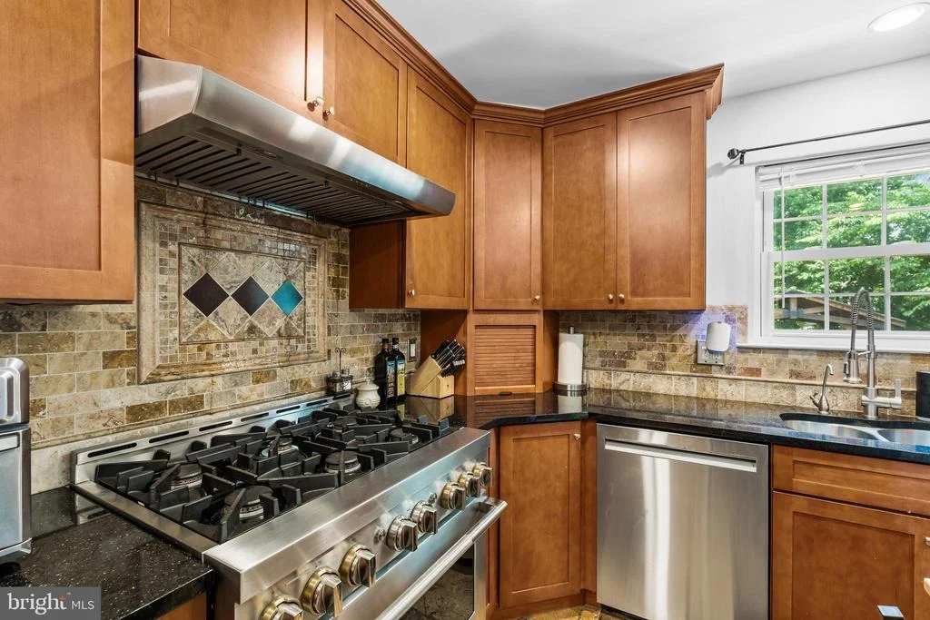 Photo of 316 SILVER RIDGE DRIVE