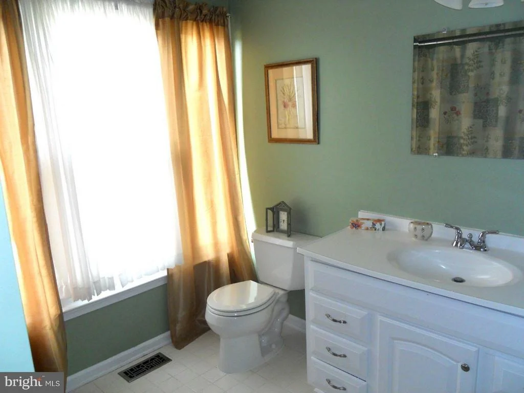 Photo of 9804 MAINSAIL DRIVE