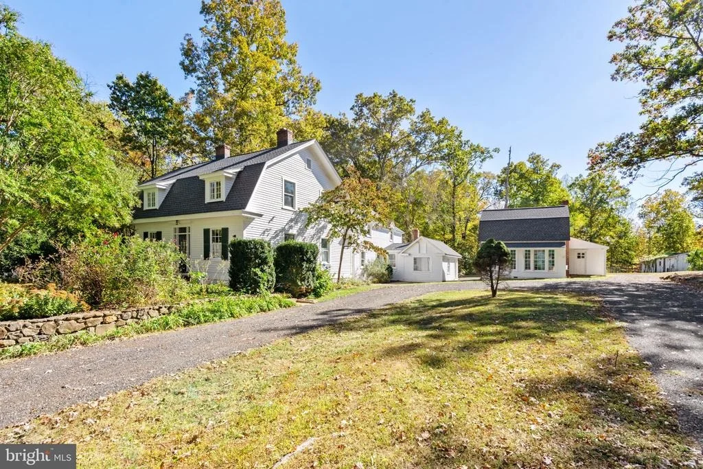 Photo of 4561 WESTON ROAD