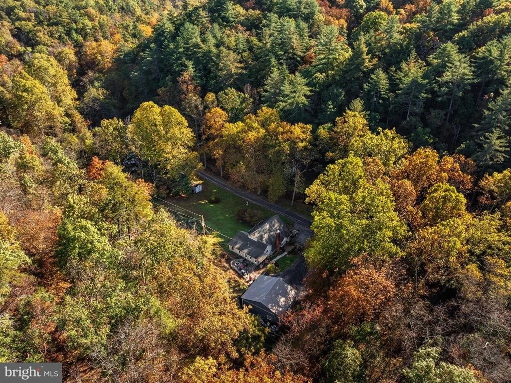 Photo of 322 HOLLOW ROAD