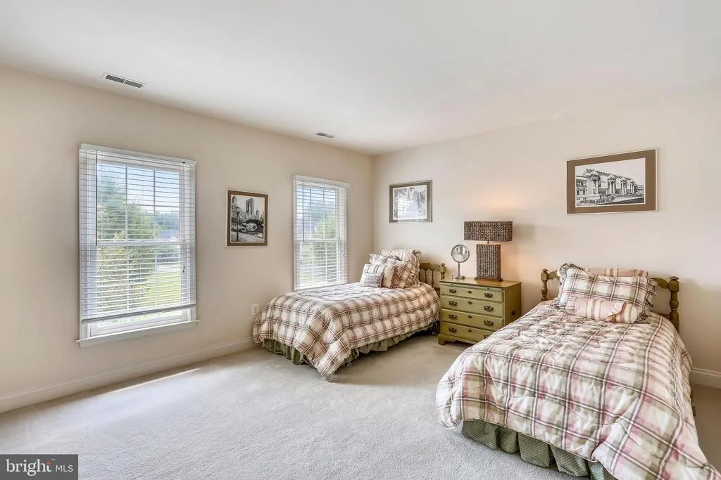 Photo of 16813 HARBOUR TOWN DRIVE