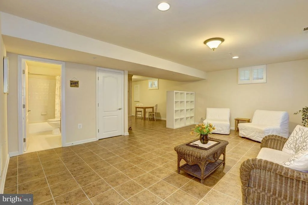 Photo of 2424 LONGFELLOW COURT