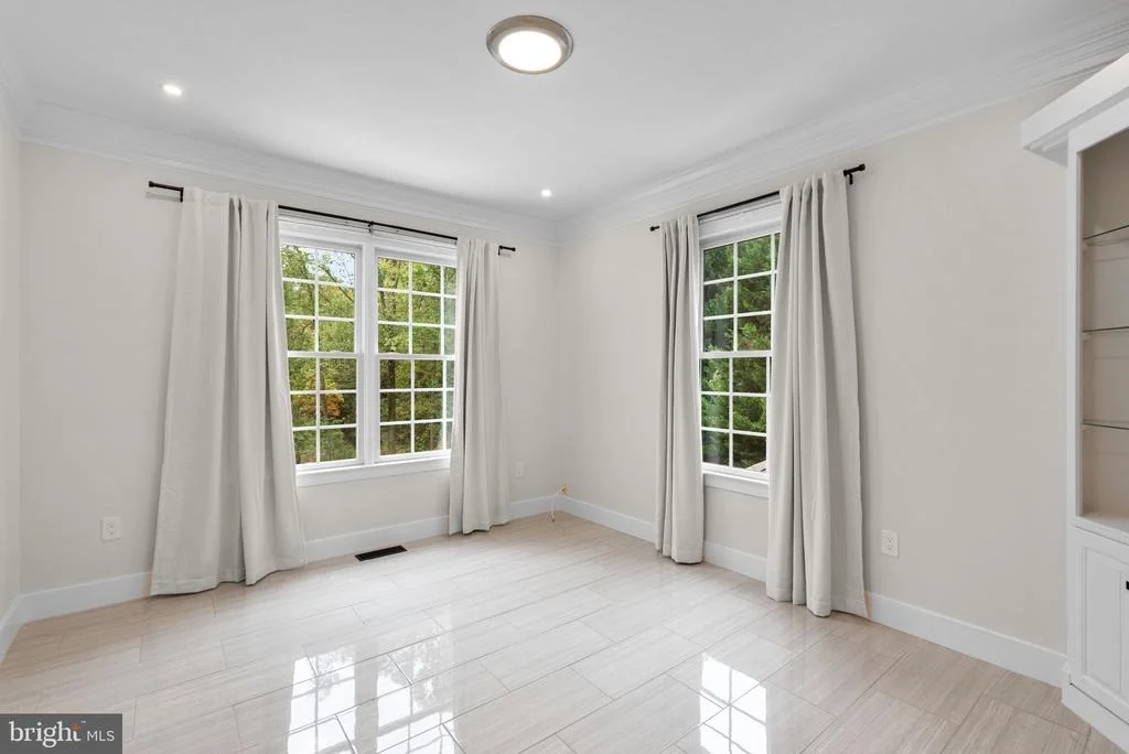 Photo of 11 WARRENTON DRIVE