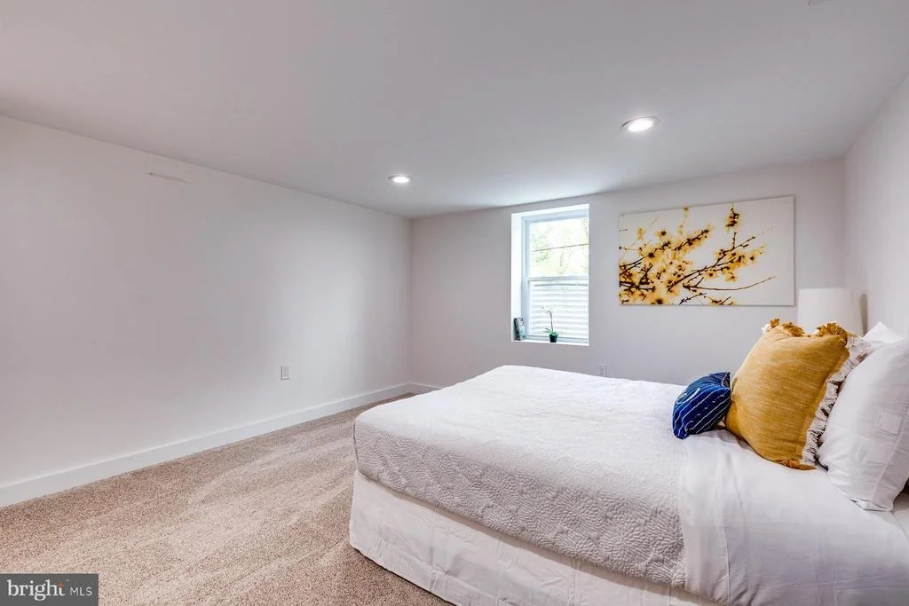 Photo of 2602 LORRING DRIVE
