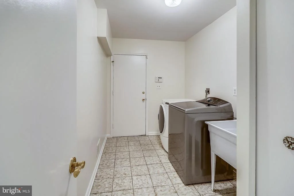 Photo of 14825 NOTLEY ROAD