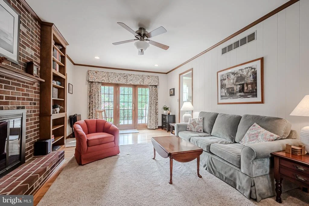 Photo of 49 TENBY CHASE DRIVE