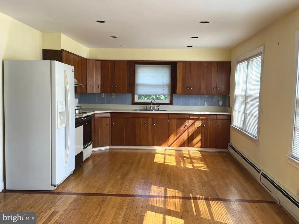 Photo of 102 OAK DRIVE
