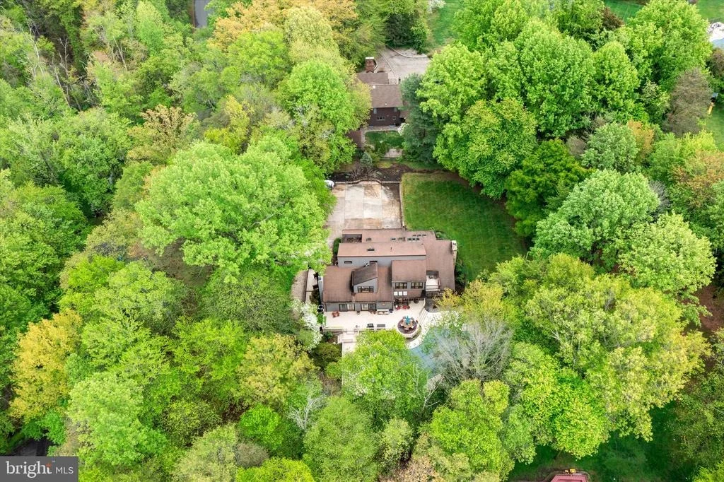 Photo of 621 HANOVER DRIVE