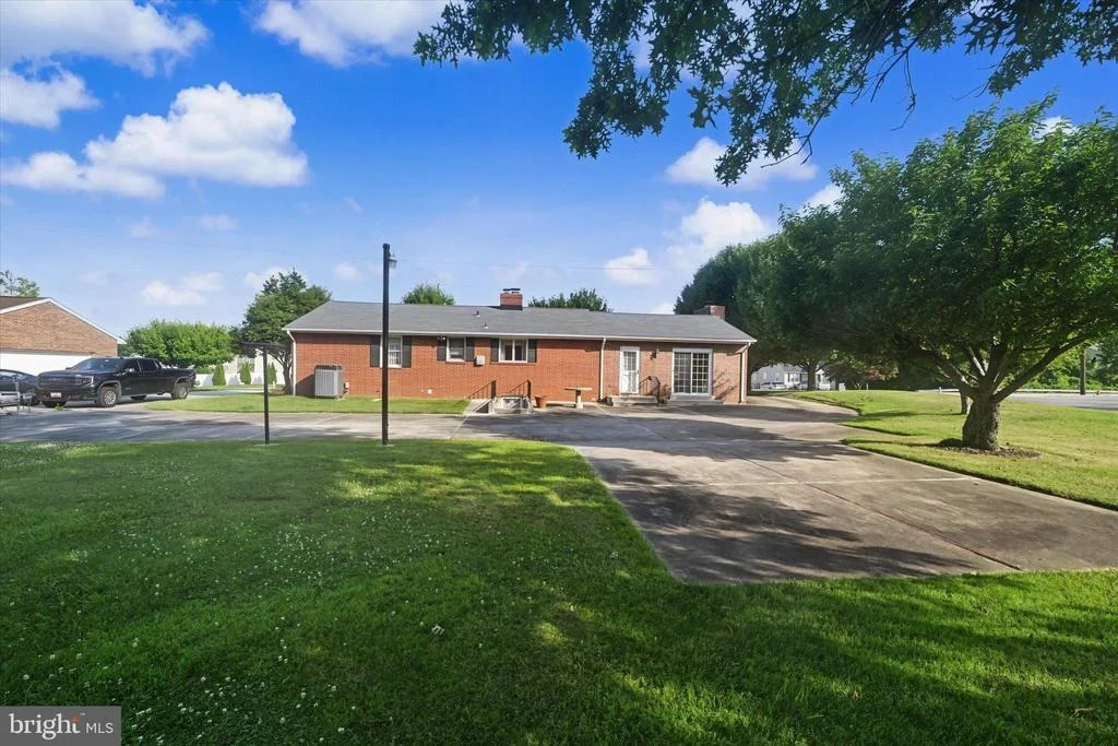 Photo of 9939 BIRD RIVER ROAD