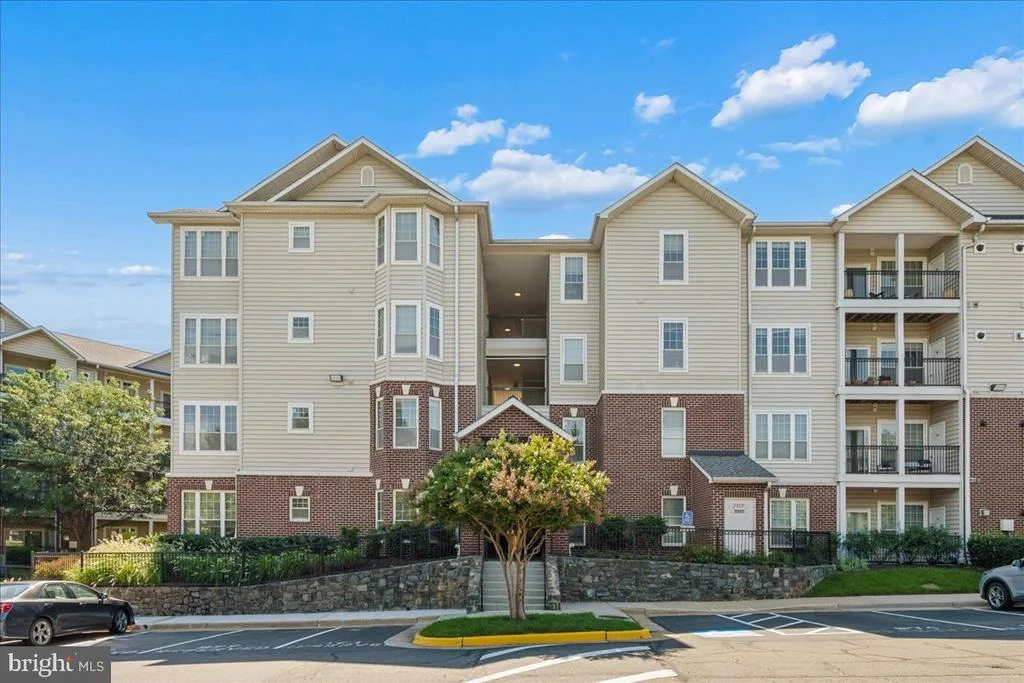 Photo of Unit 8113 at 1550 SPRING GATE DRIVE