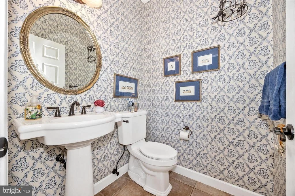Photo of 6170 CHALLEDON CIRCLE