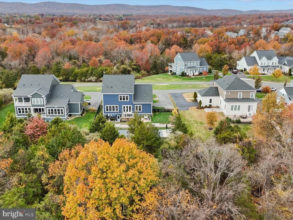 Photo of 25970 LIQUIDAMBAR LANE