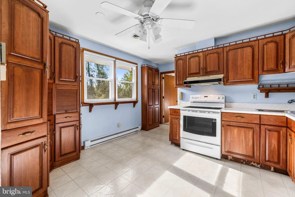 Photo of 12721 MANOR ROAD