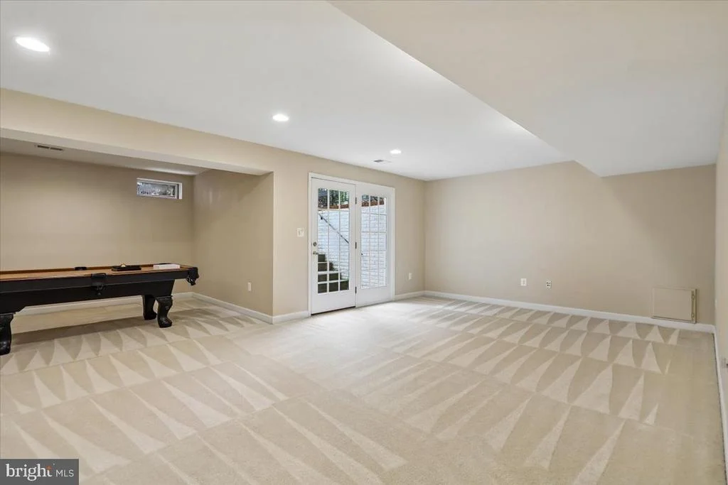 Photo of 42855 CHATELAIN CIRCLE