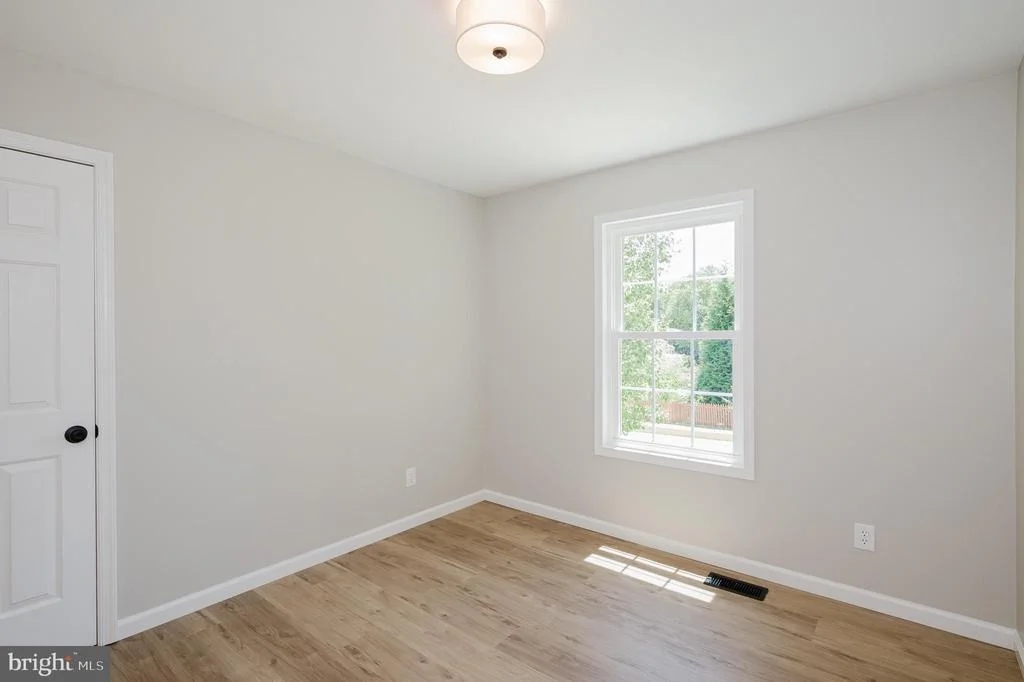 Photo of 208 DECOY DRIVE