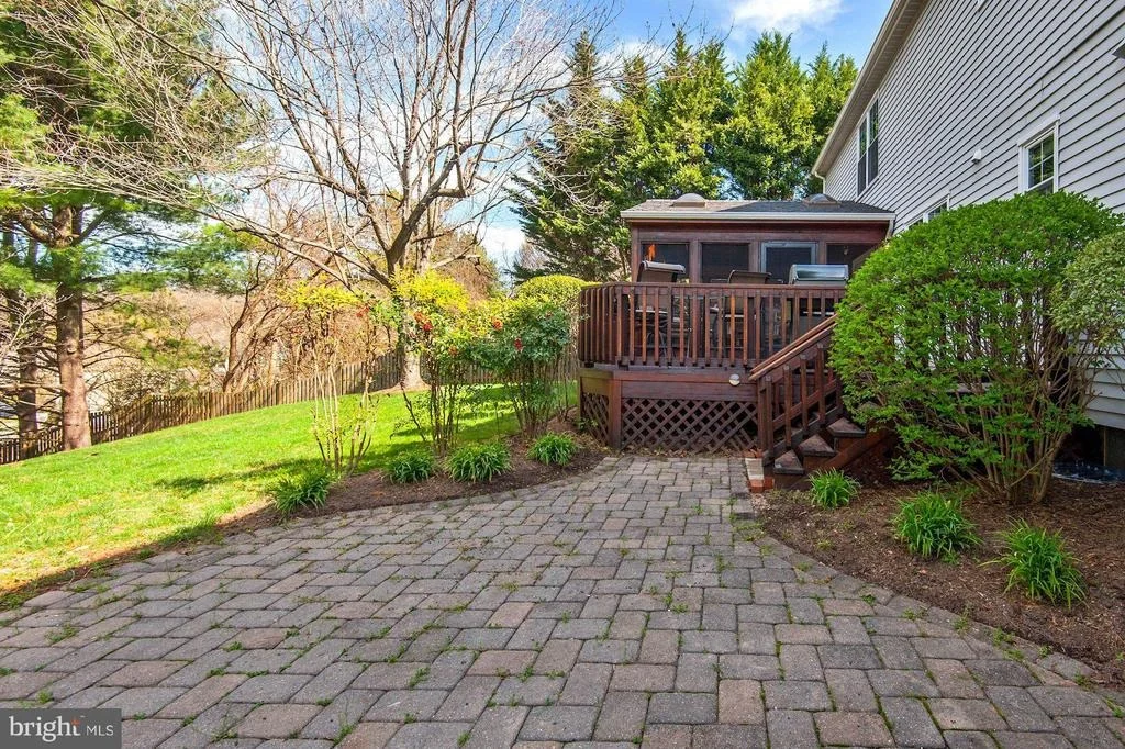 Photo of 413 WOONSOCKETT LANE