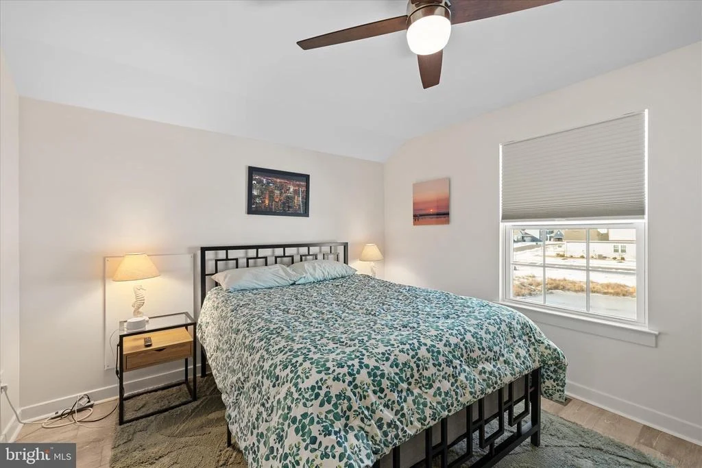 Photo of 37333 KESTREL WAY