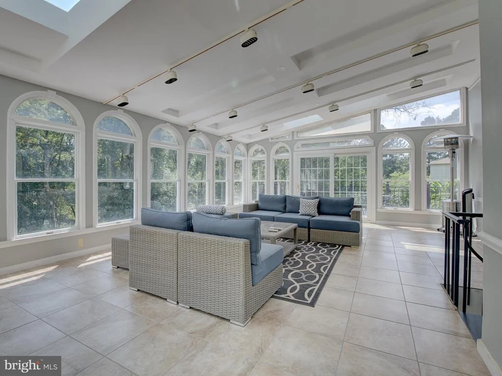 Photo of 11769 HOLLYVIEW DRIVE