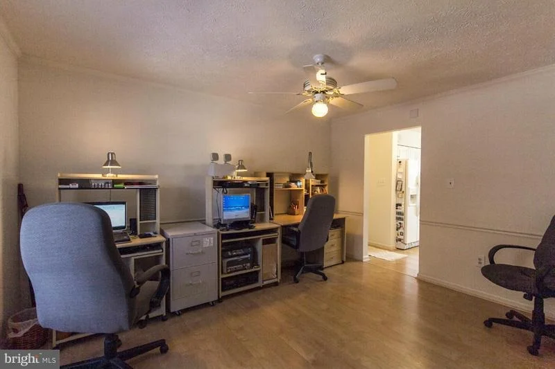 Photo of 10941 HILLTOP LANE