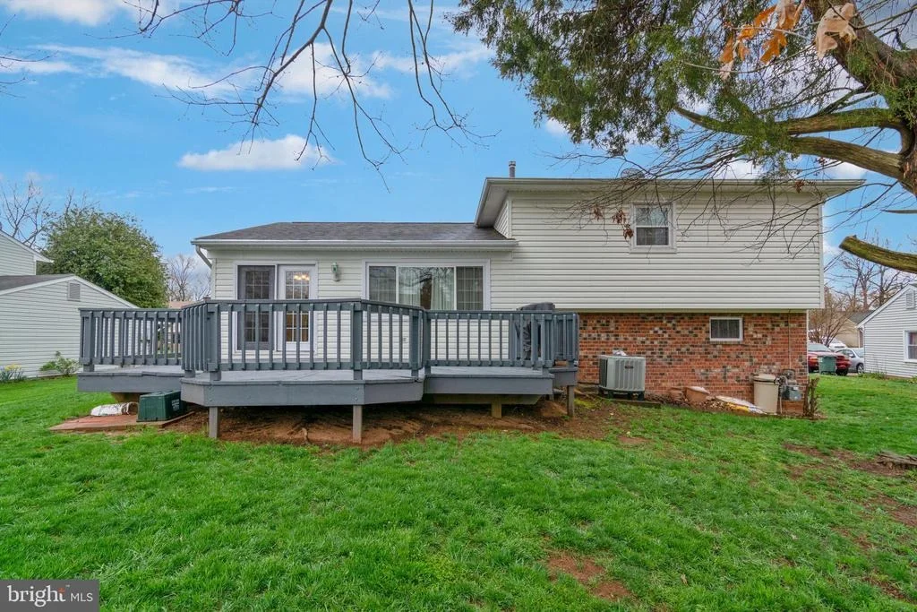 Photo of 9816 GREENVIEW LANE