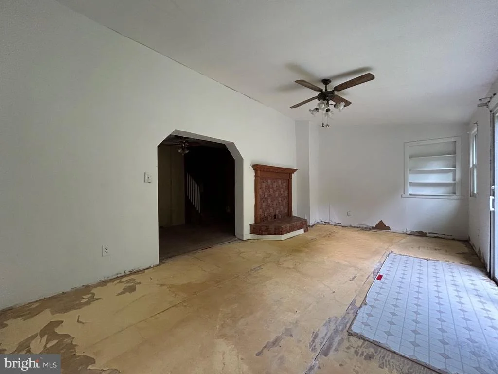 Photo of 4850 DAYTON PLACE