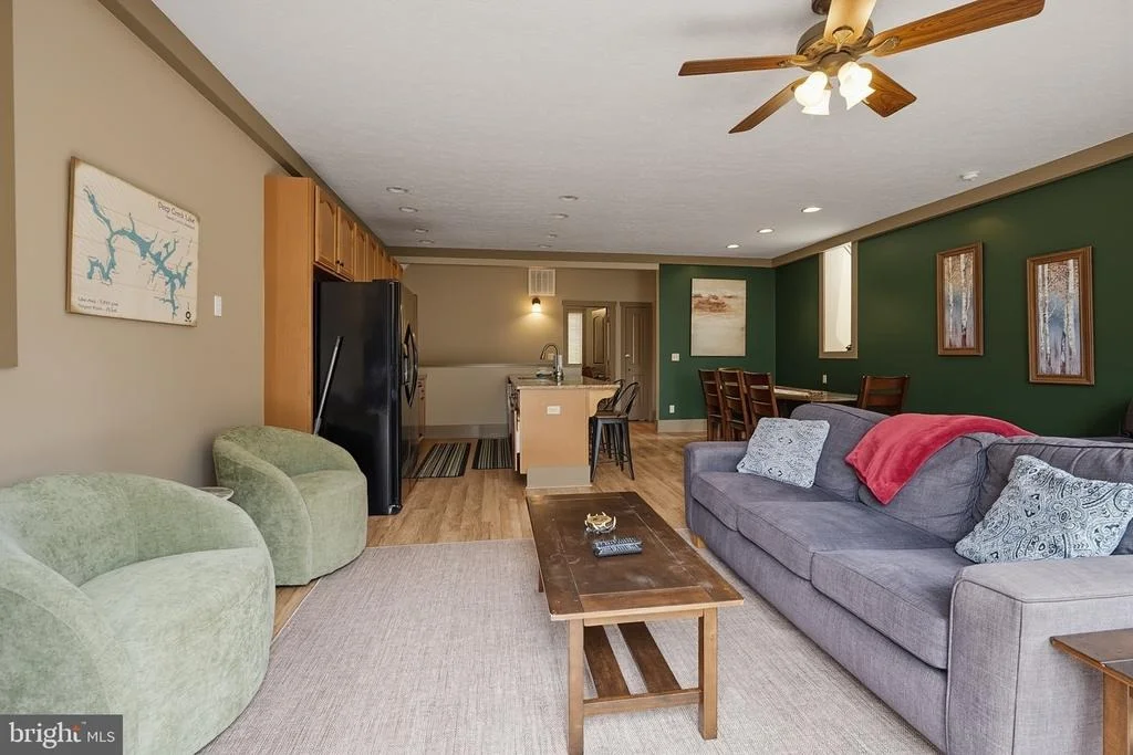 Photo of 110 NORTHLAKE DRIVE