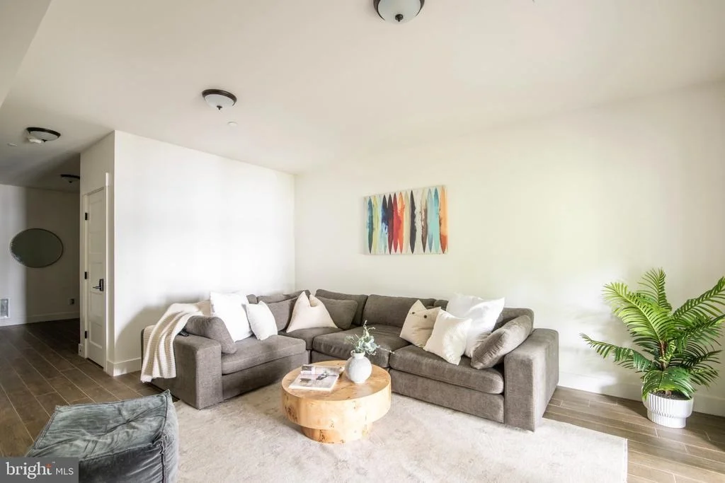 Photo of 108 CRESSTON ROAD